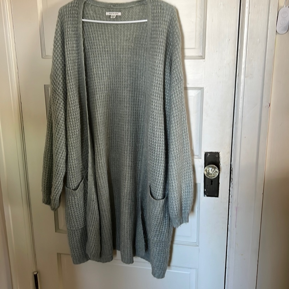 green american eagle cardigan size xl great condition with pockets